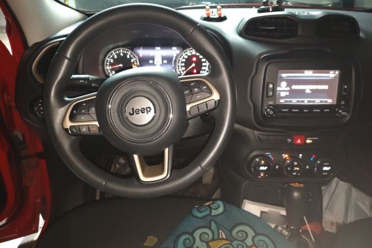 Used Jeep Renegade 2016 1.4T Automatic Jingneng Version+ Steering Wheel