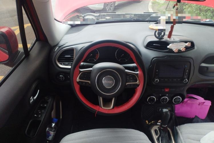 Used Jeep Renegade 2016 1.4T Automatic Jingneng Version+ Steering Wheel