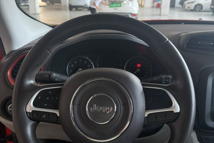 Used Jeep Renegade 2016 1.4T Automatic Jingneng Edition Steering Wheel