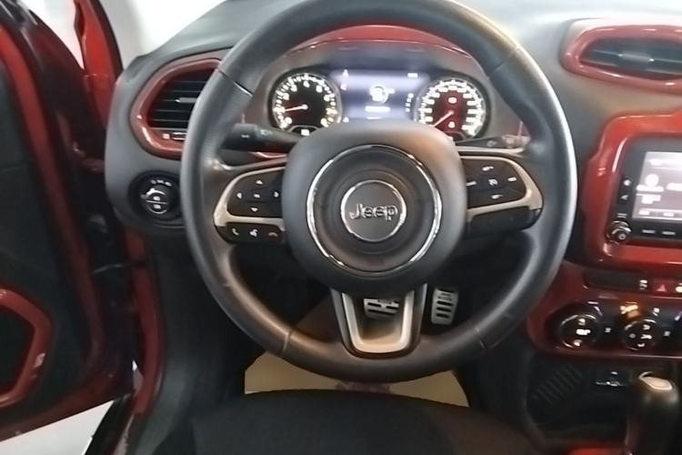 Used Jeep Renegade 2016 1.4T Automatic Jingneng Version+ Steering Wheel