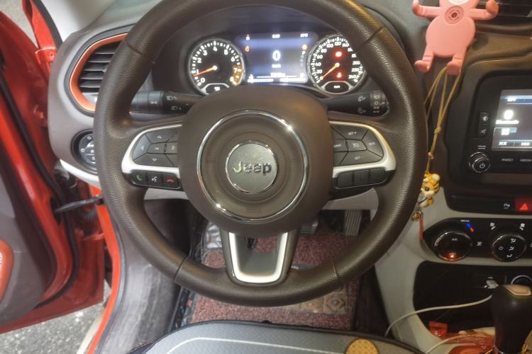 Used Jeep Renegade 2016 1.4T Automatic Jingneng Version+ Steering Wheel