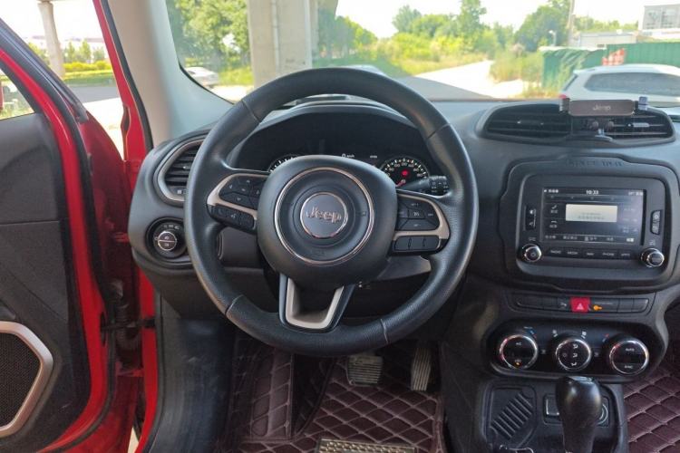 Used Jeep Renegade 2016 1.4T Automatic Jingneng Version+ Steering Wheel