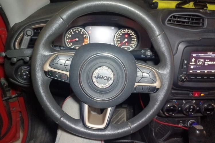 Used Jeep Renegade 2016 1.4T Automatic Jingneng Version+ Steering Wheel