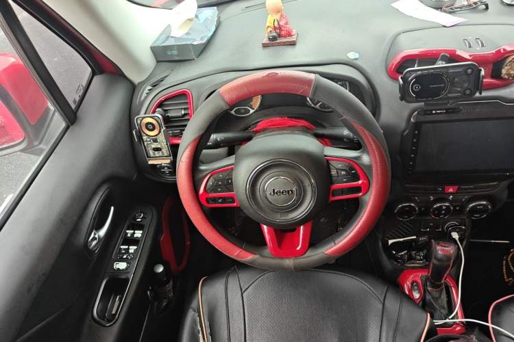 Used Jeep Renegade 2016 1.4T Automatic Jingneng Version+ Steering Wheel