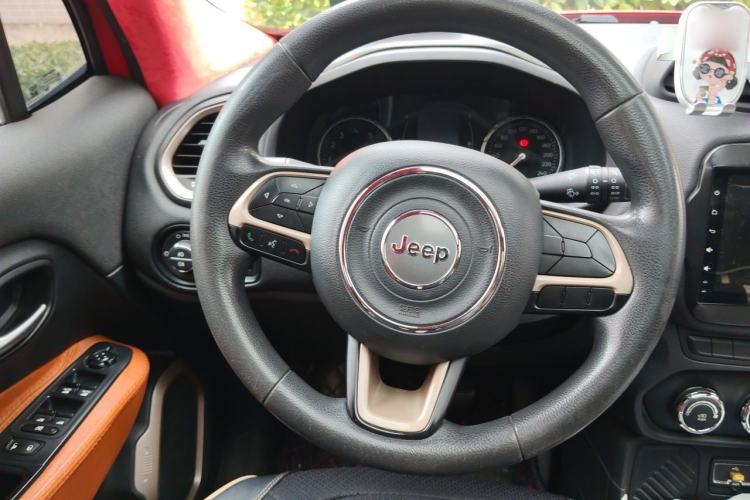 Used Jeep Renegade 2016 1.4T Automatic Jingneng Edition Steering Wheel