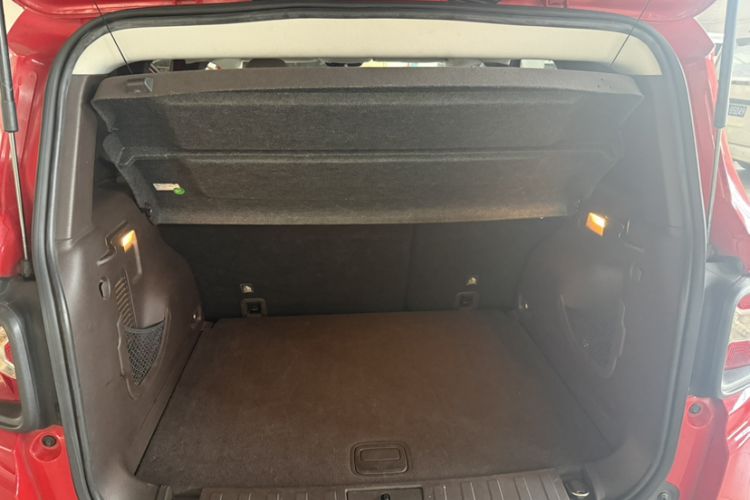 Used Jeep Renegade 2016 1.4T Automatic Jingneng Edition Trunk
