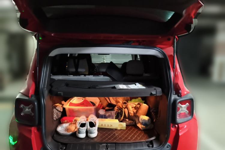 Used Jeep Renegade 2016 1.4T Automatic Jingneng Edition Trunk