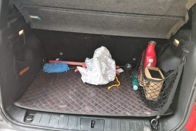 Used Jeep Renegade 2016 1.4T Automatic Jingneng Edition Trunk
