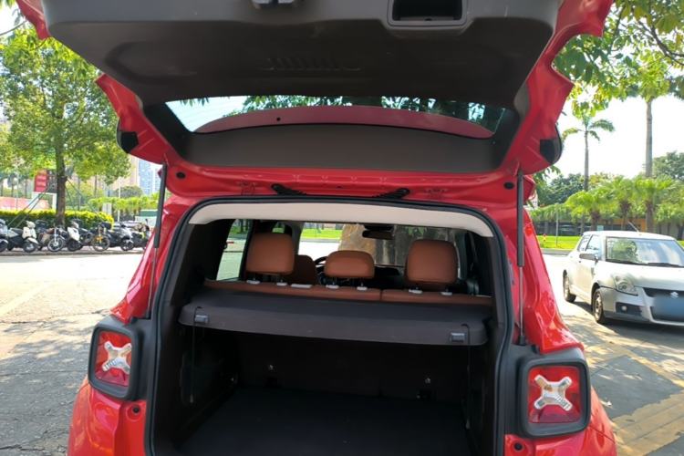 Used Jeep Renegade 2016 1.4T Automatic Jingneng Edition Trunk