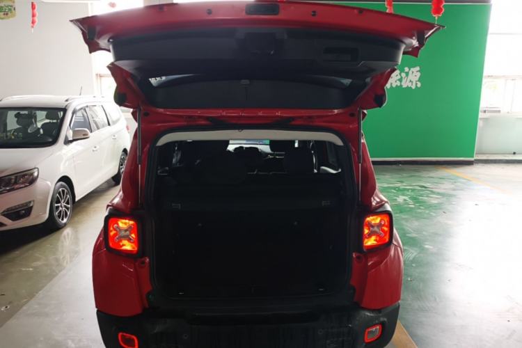 Used Jeep Renegade 2016 1.4T Automatic Jingneng Version+ Trunk