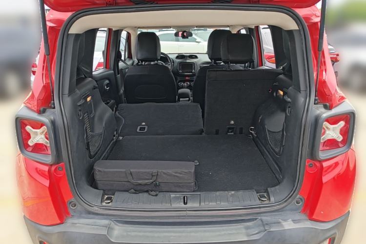 Used Jeep Renegade 2016 1.4T Automatic Jingneng Version+ Trunk