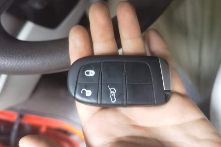 Used Jeep Renegade 2016 1.4T Automatic Jingneng Version+ Vehicle Key