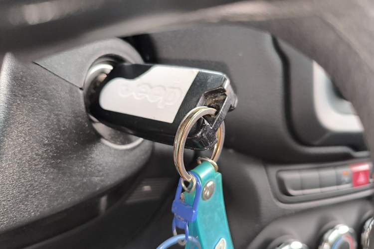 Used Jeep Renegade 2016 1.4T Automatic Jingneng Edition Vehicle Key