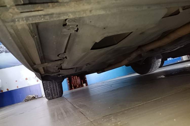 Used Jeep Renegade 2016 1.4T Automatic Kinetic Edition Right Side Sill