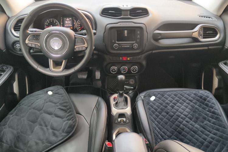 Used Jeep Renegade 2016 1.4T Automatic Jingneng Edition Center Console