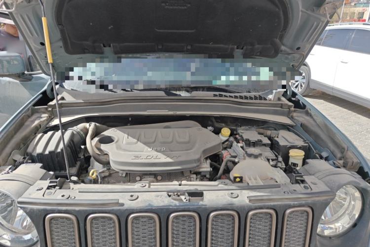 Used Jeep Renegade 2016 2.0L Automatic Four-Wheel Drive 75th Anniversary Tribute Edition Engine Bay