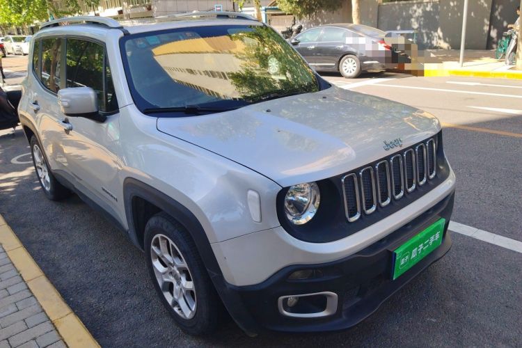 Used Jeep Renegade 2016 1.4T Automatic Jingneng Version+ Front Right 45 Deg