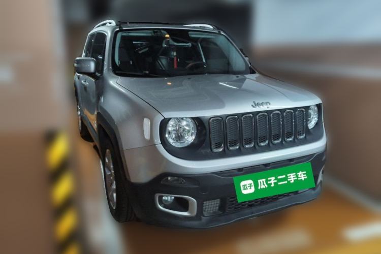 Used Jeep Renegade 2016 1.4T Automatic Jingneng Version+ Front Right 45 Deg