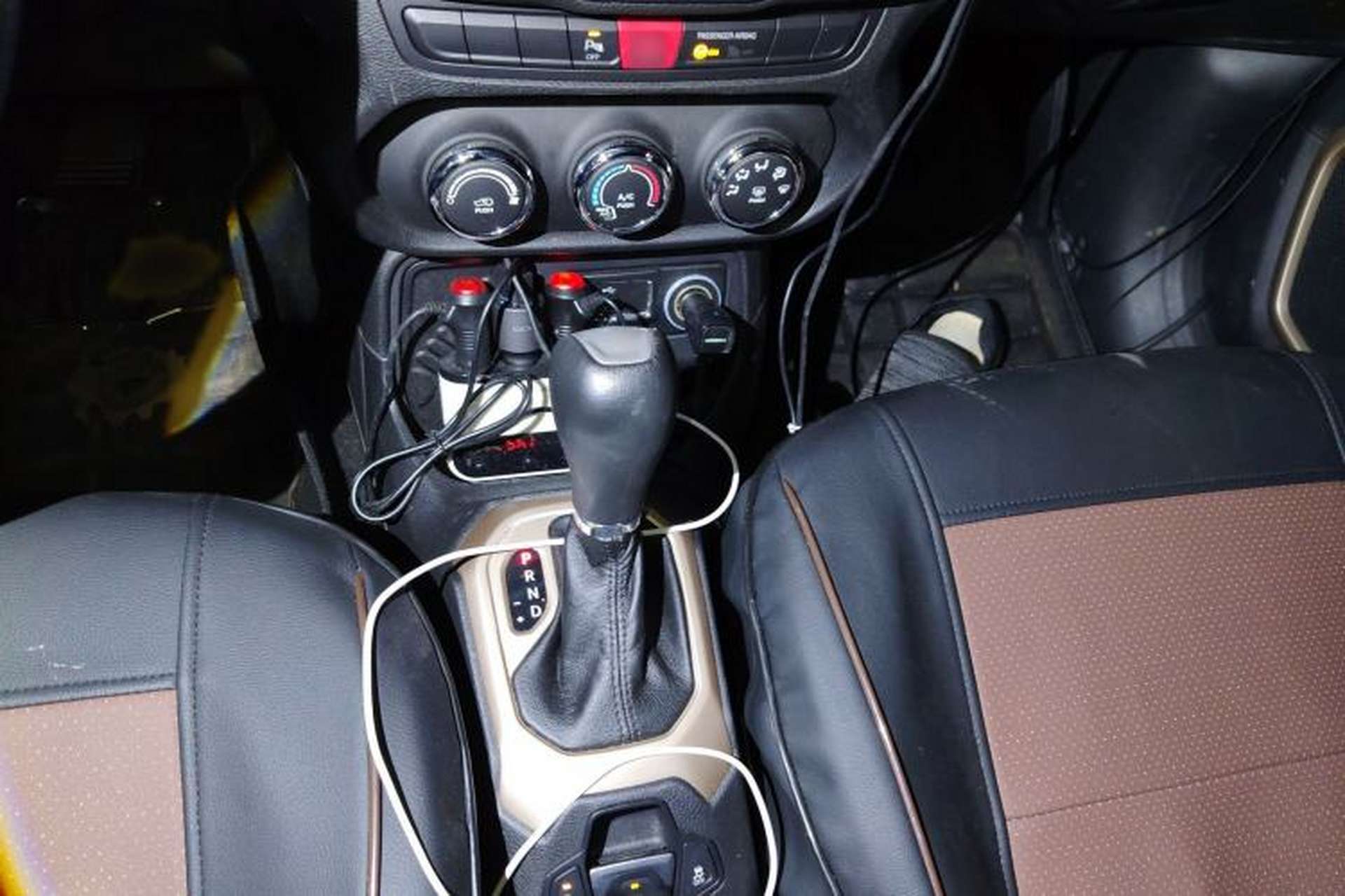 Used Jeep Renegade 2016 1.4T Automatic Jingneng Edition Gear Lever