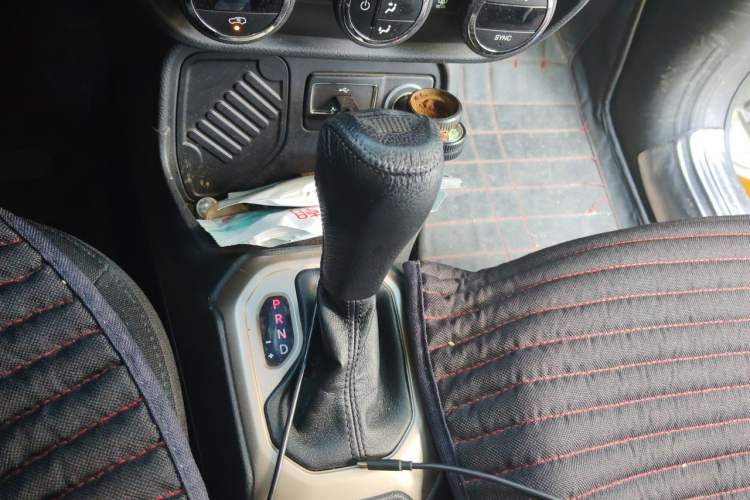 Used Jeep Renegade 2016 1.4T Automatic Jingneng Version+ Gear Lever