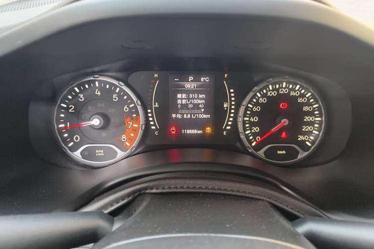 Used Jeep Renegade 2016 1.4T Automatic Jingneng Edition Instrument Cluster