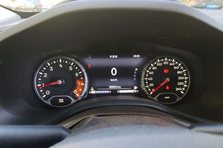 Used Jeep Renegade 2016 1.4T Automatic Jingneng Version+ Instrument Cluster