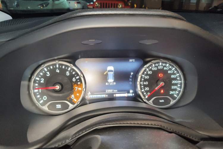 Used Jeep Renegade 2016 1.4T Automatic Jingneng Version+ Instrument Cluster