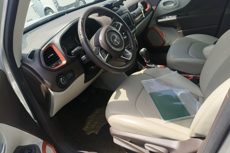 Used Jeep Renegade 2016 1.4T Automatic Jingneng Version+ Left Front Seat