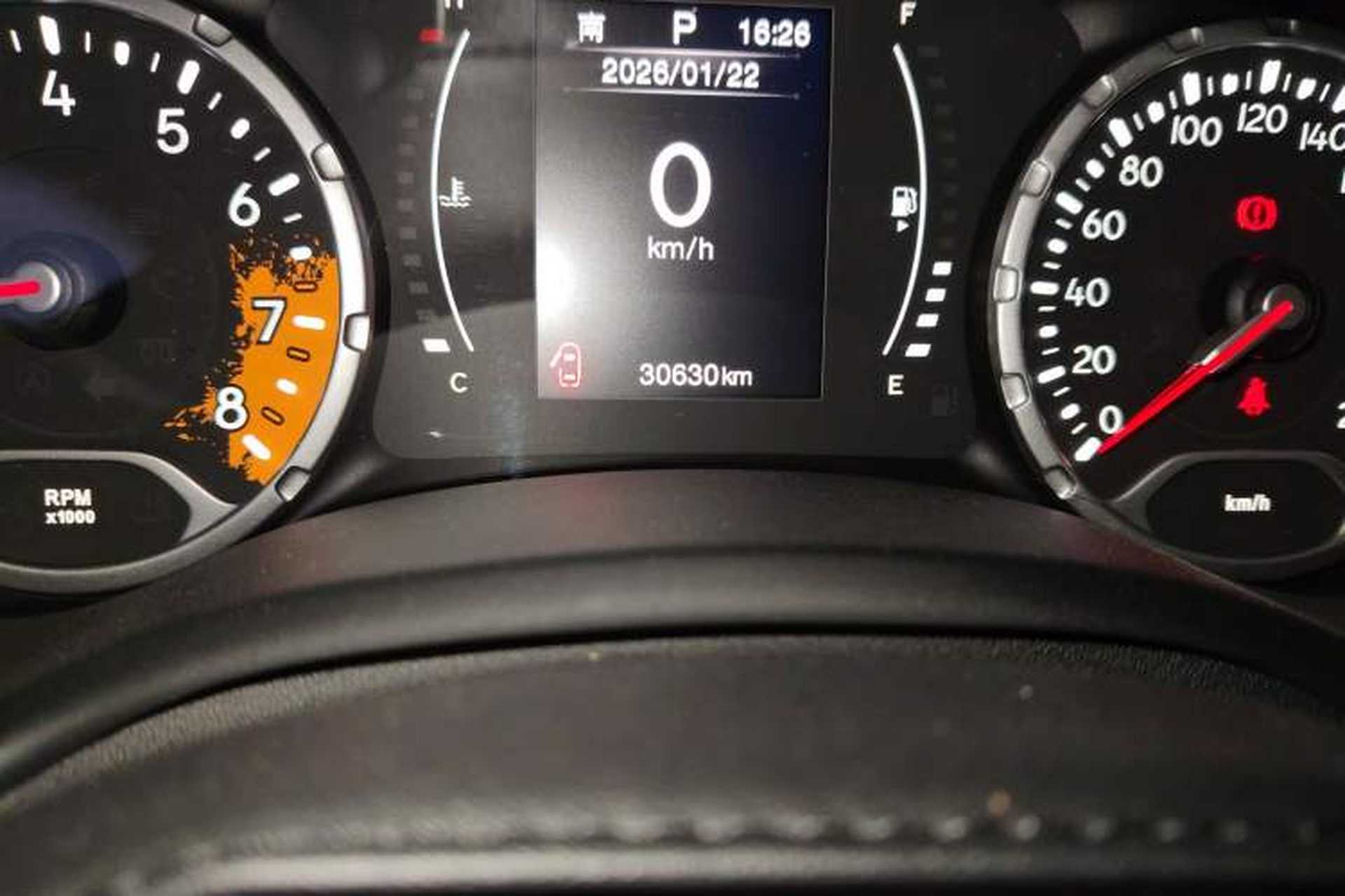 Used Jeep Renegade 2016 1.4T Automatic Jingneng Edition Odometer Close Up