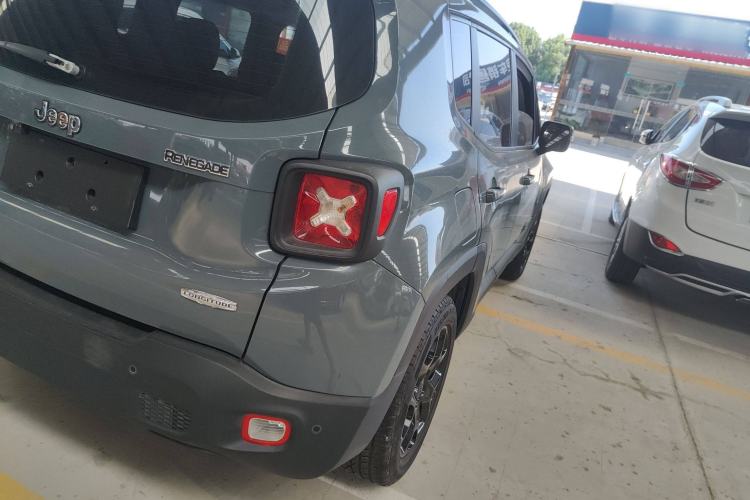 Used Jeep Renegade 2016 1.4T Automatic High-Energy Version Right Rear Taillight