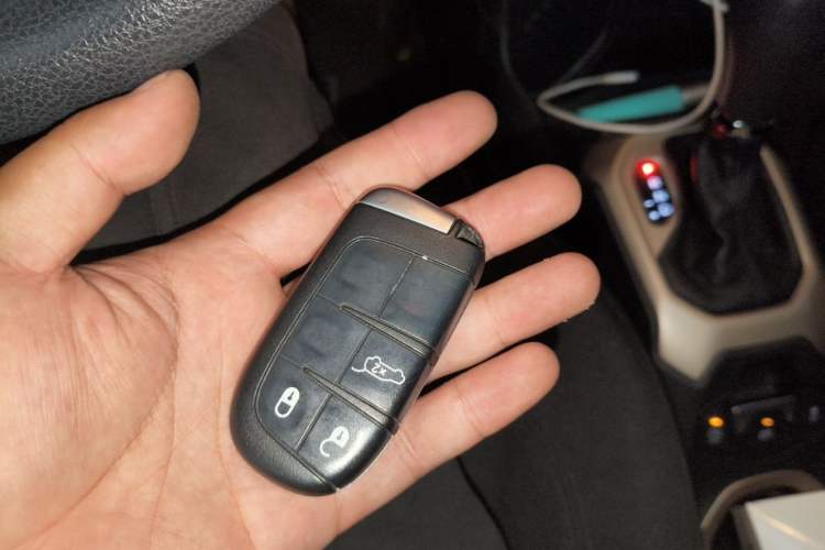 Used Jeep Renegade 2016 1.4T Automatic Jingneng Version+ Vehicle Key