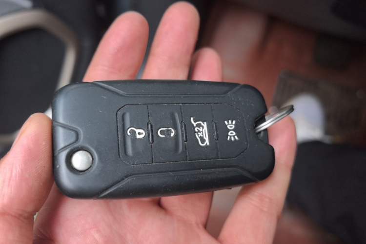 Used Jeep Renegade 2016 1.4T Automatic Kinetic Edition Vehicle Key