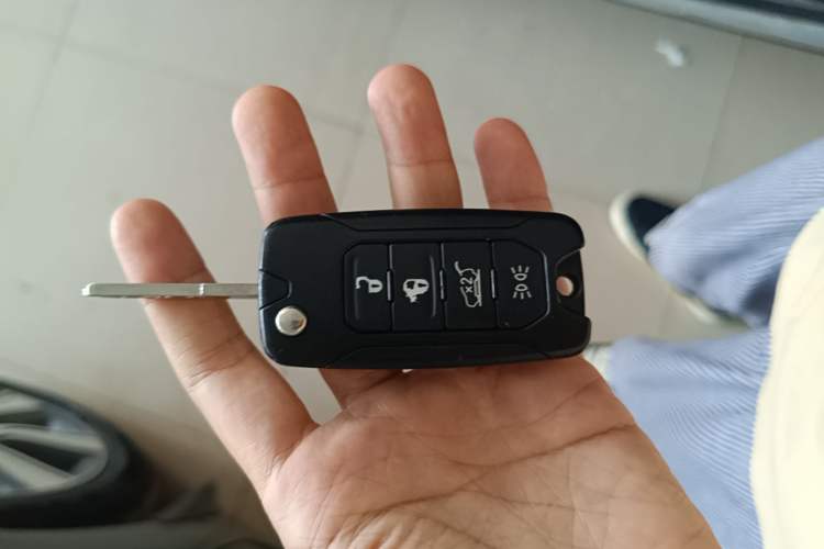 Used Jeep Renegade 2016 1.4T Automatic Kinetic Edition Vehicle Key