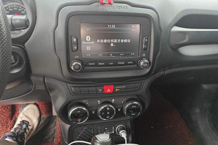 Used Jeep Renegade 2016 1.4T Automatic Jingneng Version+ Audio And AC Panel