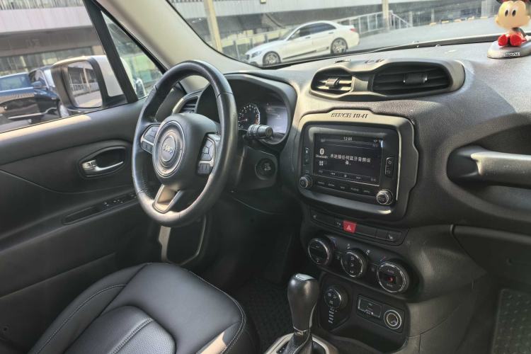 Used Jeep Renegade 2016 2.0L Automatic Four-Wheel Drive 75th Anniversary Tribute Edition Audio And AC Panel