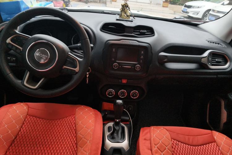 Used Jeep Renegade 2016 1.4T Automatic Jingneng Edition Center Console