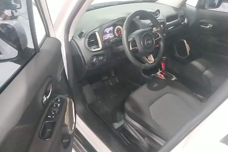 Used Jeep Renegade 2016 1.4T Automatic Jingneng Version+ Driver Seat