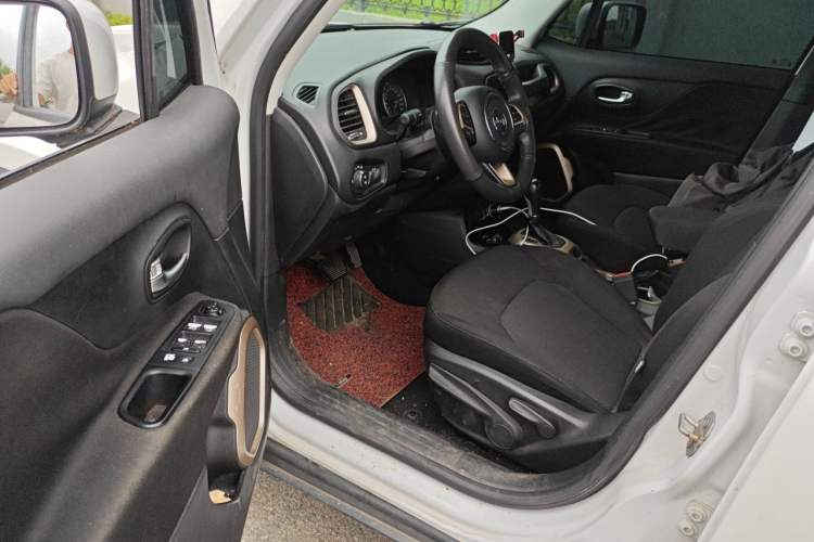 Used Jeep Renegade 2016 1.4T Automatic Jingneng Version+ Driver Seat
