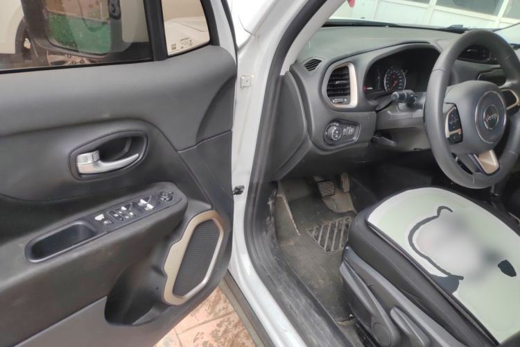 Used Jeep Renegade 2016 1.4T Automatic Jingneng Edition Driver Seat