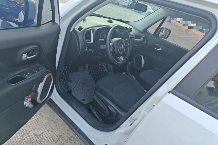 Used Jeep Renegade 2016 1.4T Automatic Jingneng Edition Driver Seat