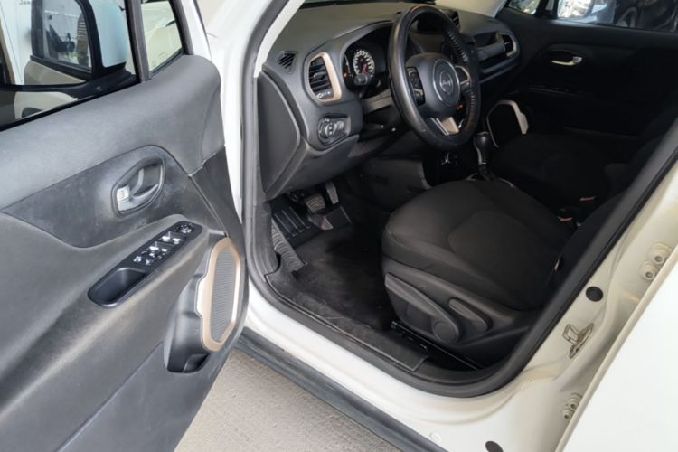 Used Jeep Renegade 2016 1.4T Automatic Jingneng Edition Driver Seat