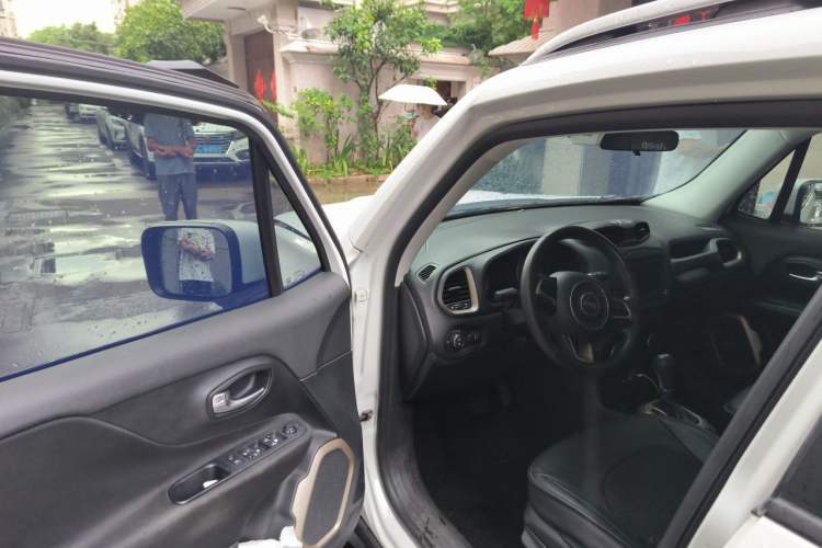 Used Jeep Renegade 2016 1.4T Automatic Jingneng Version+ Driver Seat