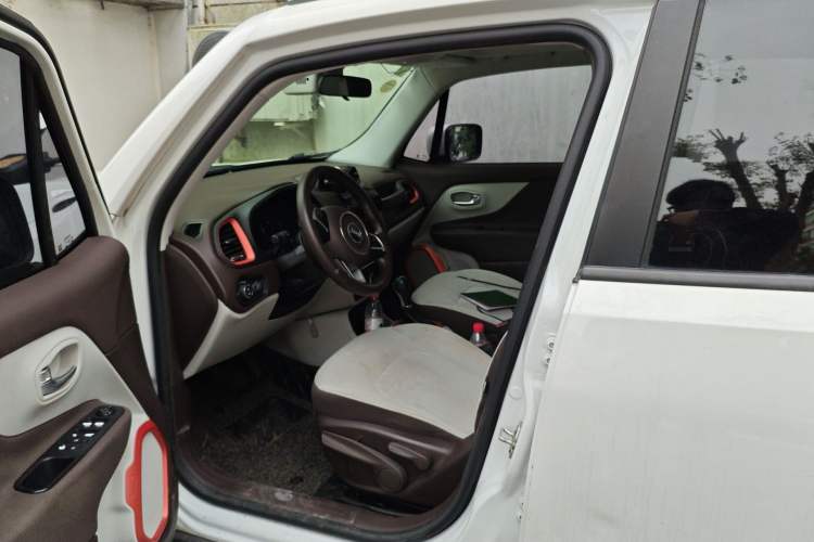Used Jeep Renegade 2016 1.4T Automatic Jingneng Version+ Driver Seat