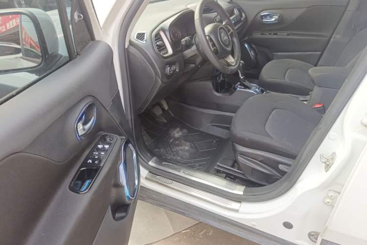 Used Jeep Renegade 2016 1.4T Automatic Jingneng Edition Driver Seat