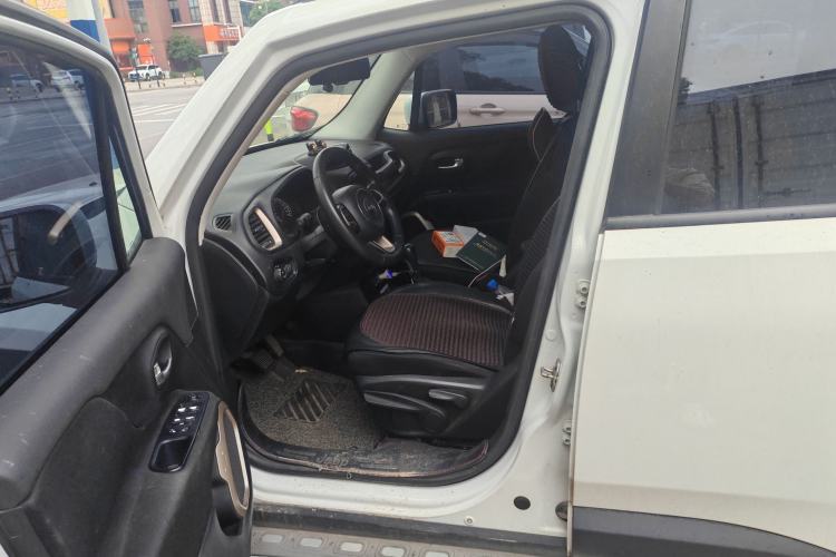 Used Jeep Renegade 2016 1.4T Automatic Jingneng Edition Driver Seat