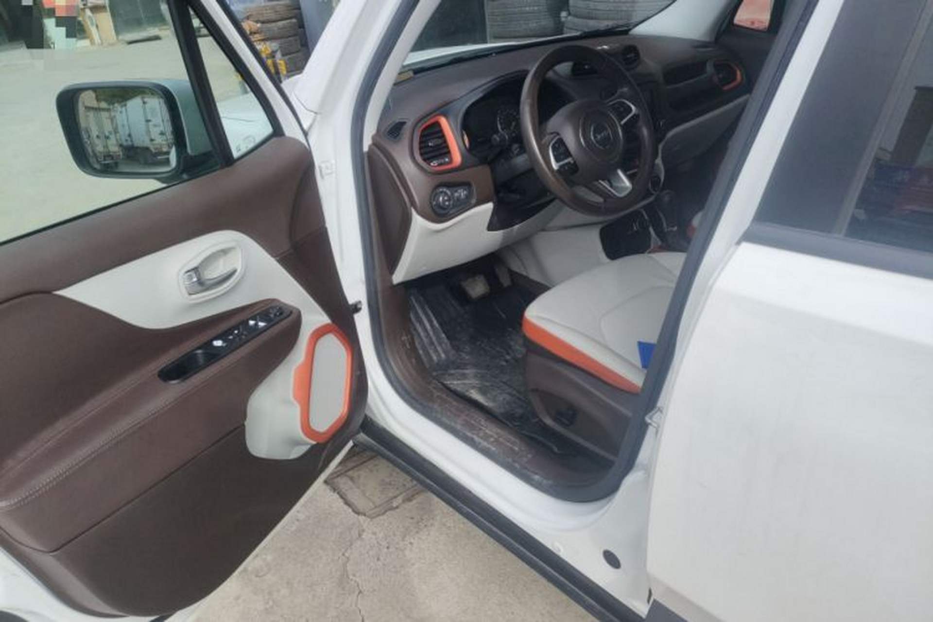 Used Jeep Renegade 2016 1.4T Automatic Smart Edition Driver Seat