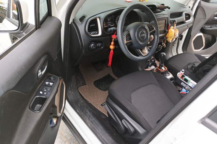 Used Jeep Renegade 2016 1.4T Automatic Jingneng Version+ Driver Seat