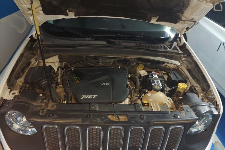 Used Jeep Renegade 2016 1.4T Automatic High-Energy Version Engine Bay