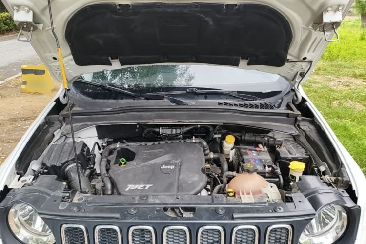 Used Jeep Renegade 2016 1.4T Automatic Kinetic Edition Engine Bay