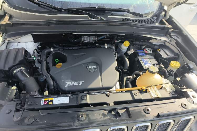 Used Jeep Renegade 2016 1.4T Automatic Jingneng Version+ Engine Bay